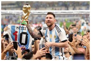 ستاره آرژانتینی با یک جام دیگر رکورددار کسب جام در تاریخ می شود1