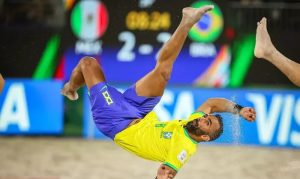 برزیل بار دیگر بر بام فوتبال ساحلی