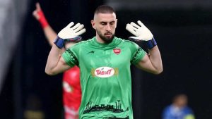 جدایی گلر الجزایری از پرسپولیس1
