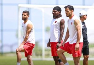 برخورد جدی هاشمیان با بیفوما؛ ستاره‌ای که فقط دردسر داشت!2