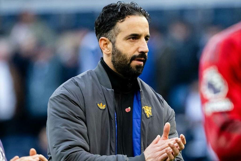 بکام و کانتونا کنار آموریم2