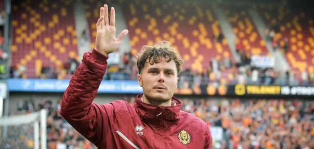 زینیو فان‌هویزدن به دلیل پاره شدن رباط صلیبی از فوتبال خداحافظی کرد