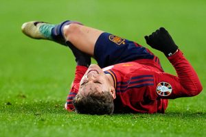 زینیو فان‌هویزدن به دلیل پاره شدن رباط صلیبی از فوتبال خداحافظی کرد2